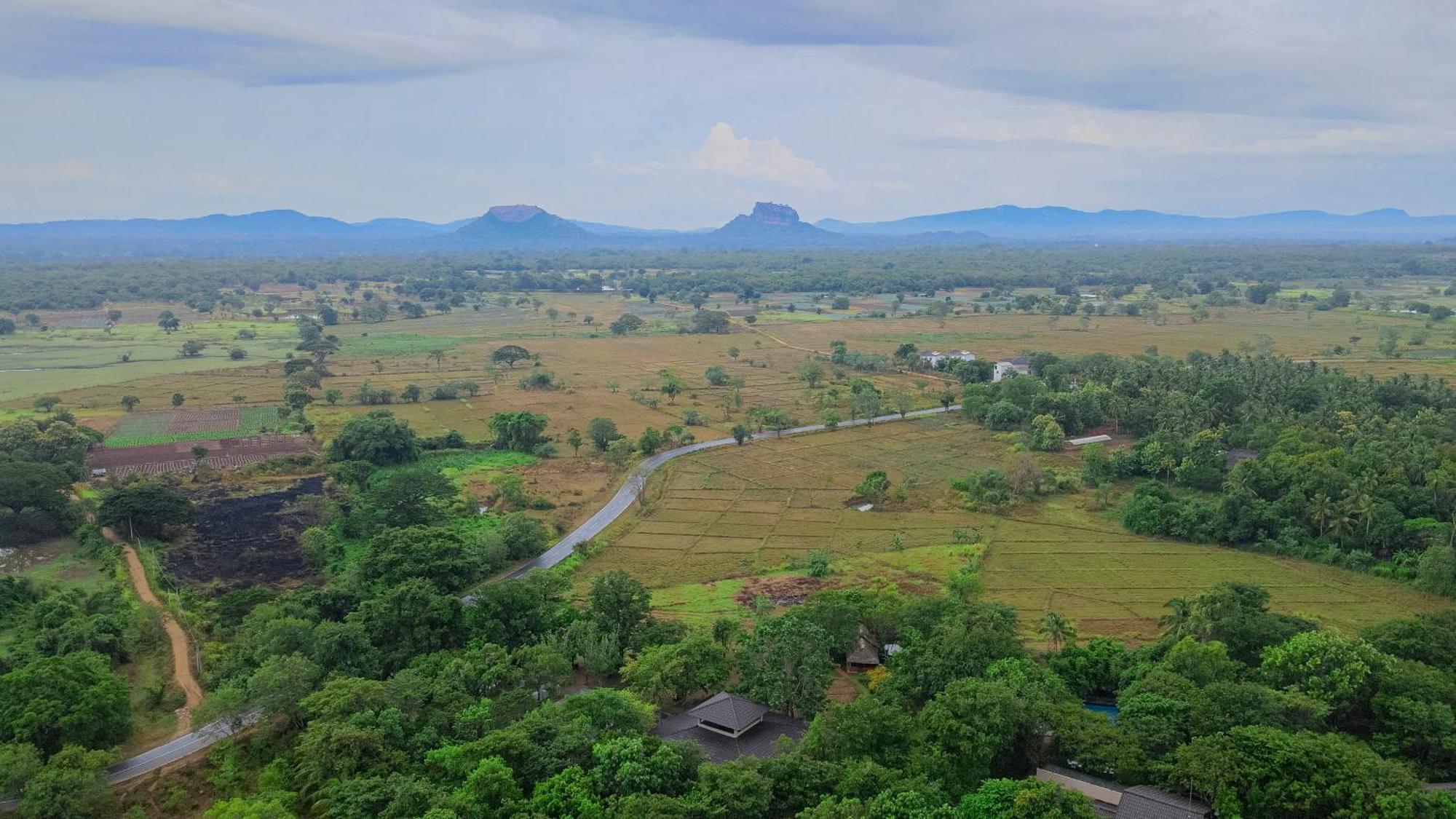 Hotel Kassapa Lions Rock Sigiriya Exterior foto