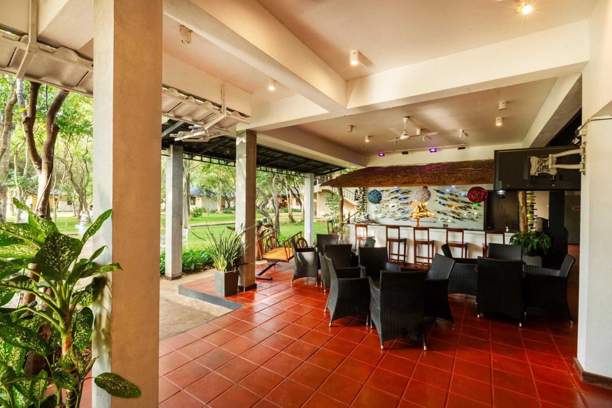 Hotel Kassapa Lions Rock Sigiriya Exterior foto