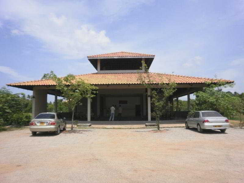 Hotel Kassapa Lions Rock Sigiriya Exterior foto