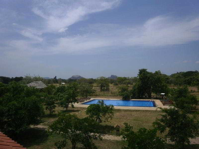 Hotel Kassapa Lions Rock Sigiriya Exterior foto